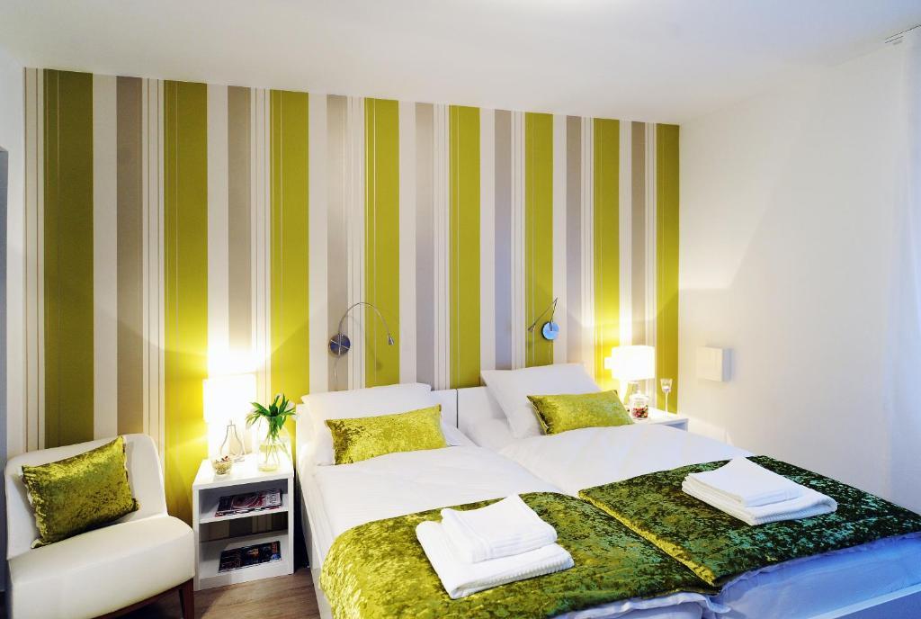 Garni Hotel Azur Laibach Zimmer foto