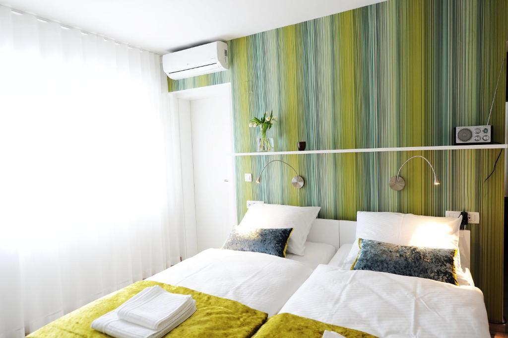 Garni Hotel Azur Laibach Zimmer foto